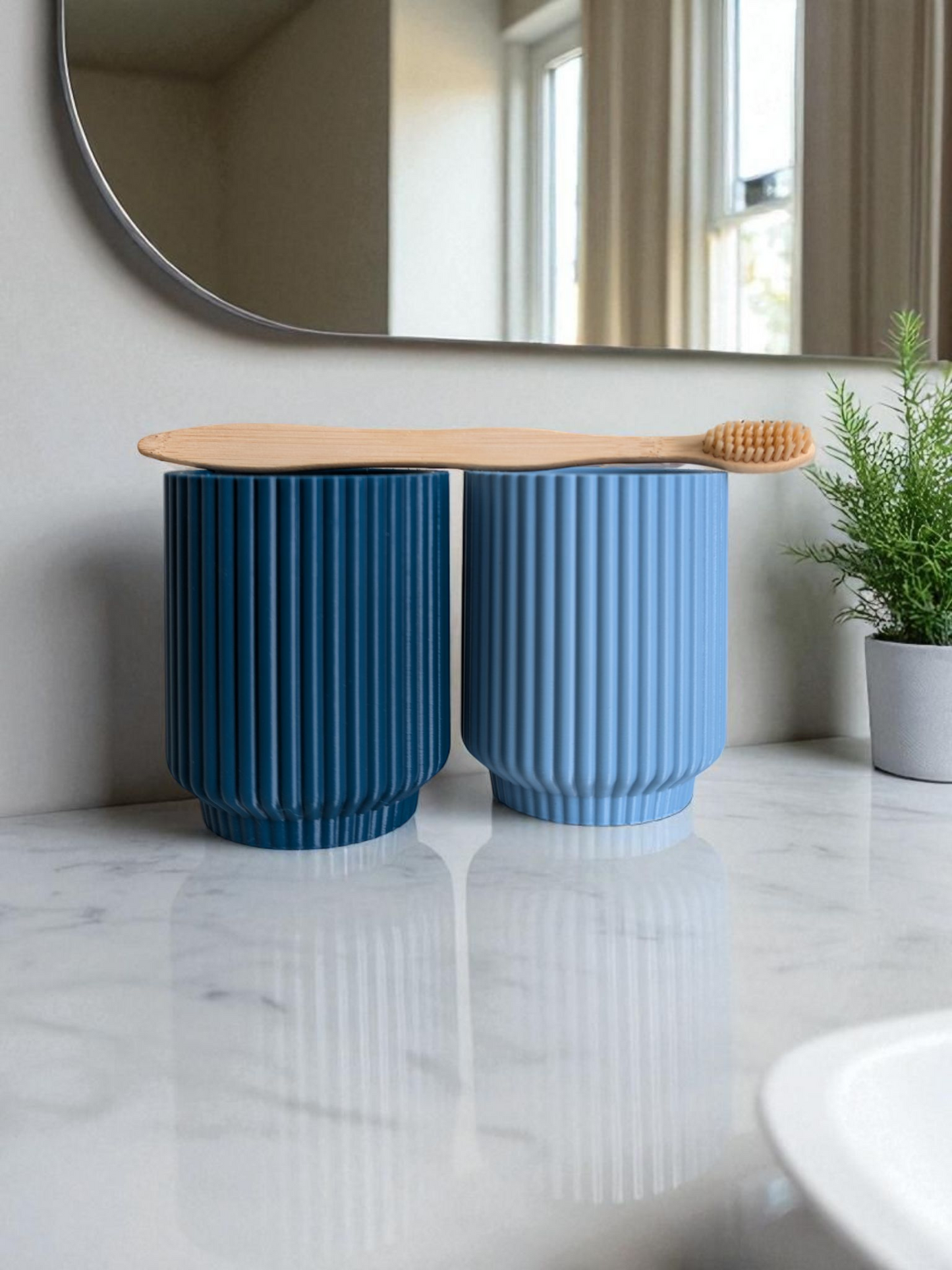 Gobelet rainuré – Élégance minimaliste