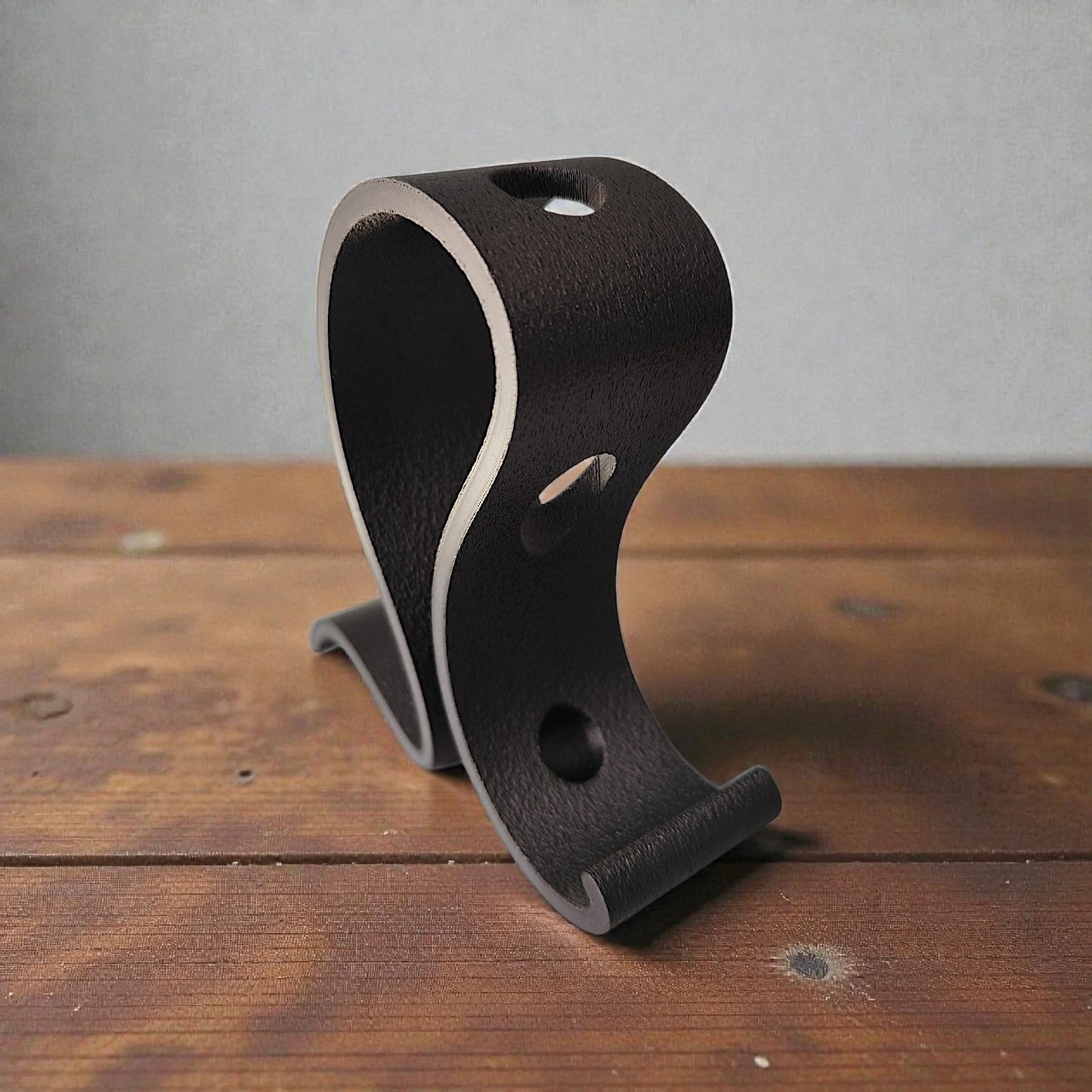 Vase design moderne avec tube en verre