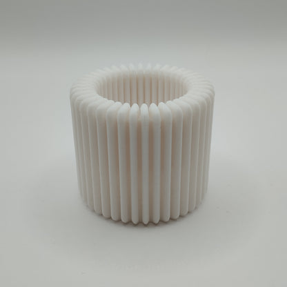 Porte-bougie Strio Cylindre – design côtelé et lumière apaisante