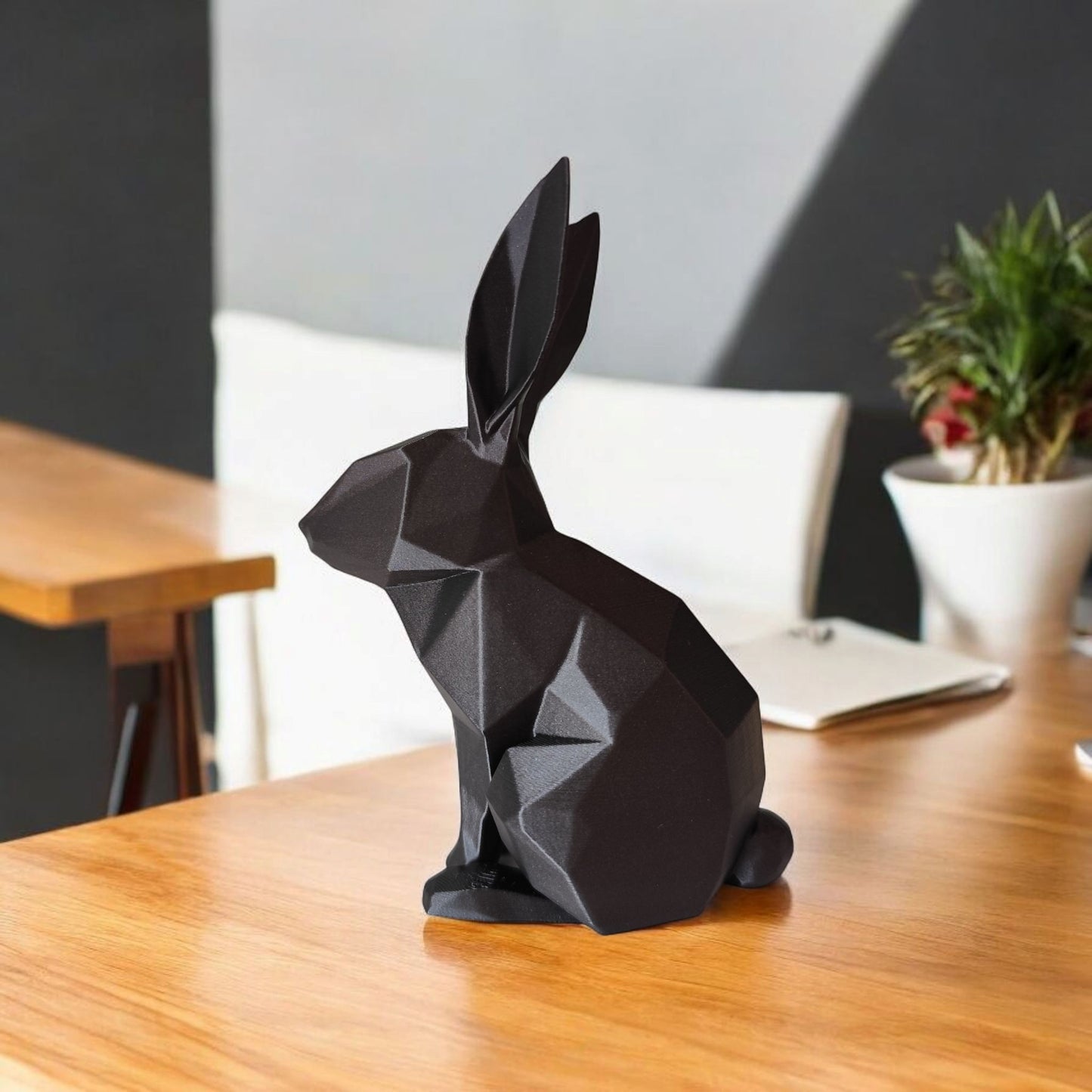 Statue lapin géométrique "Low Poly"
