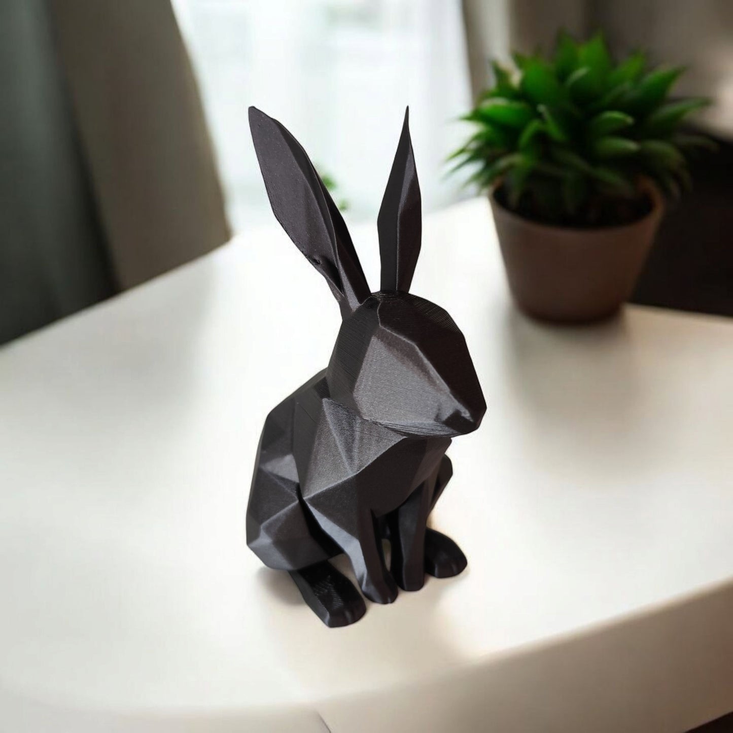 Statue lapin géométrique "Low Poly"